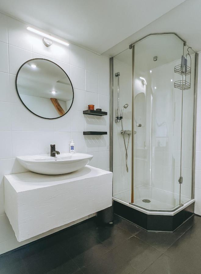 White Loft In The Riga City Center Bagian luar foto