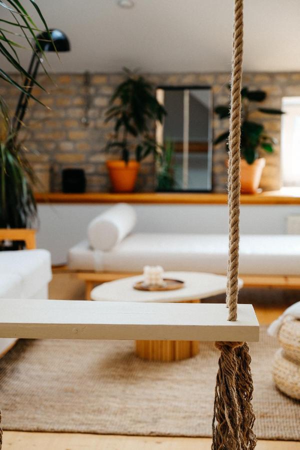 White Loft In The Riga City Center Bagian luar foto